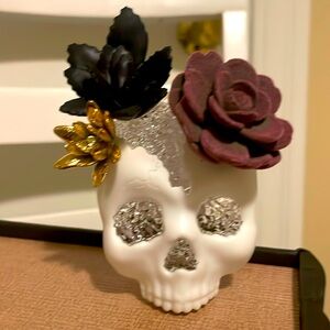 Bath and Body Skull Wallflower Plug In